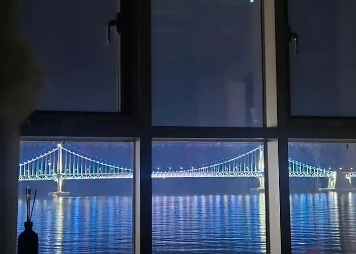 티모 하우스 Busan